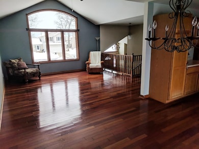 1531 Oak Leaf Dr, Crown Point, IN 46307 - photo 5