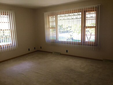 2106 S Eaton Ave, Muncie, IN 47302 - photo 2