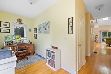 131 Fruit Hill Ave unit 12, North Providence, RI 02911 - photo 4