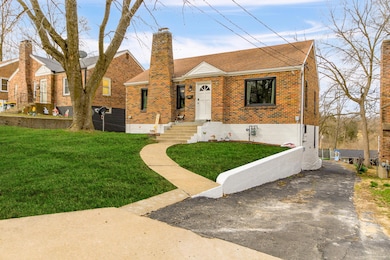 1307 4th St, Boonville, MO 65233 - photo 2