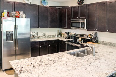 664 SW Glen Crest Way Water Location