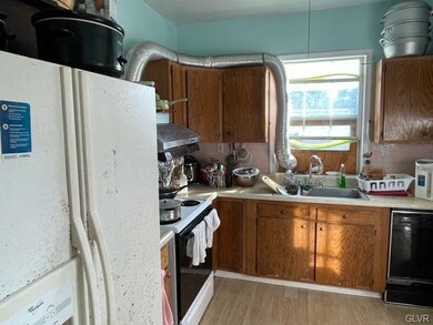 215 W Goepp St, Bethlehem, PA 18018 - photo 7