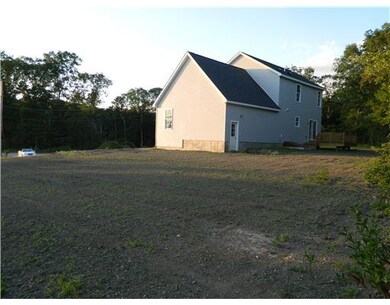 71 Laura Dr, Attleboro, MA 02703 - photo 3