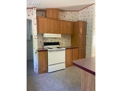 1321 Sunny Ct, Sutherlin, OR 97479 - photo 7