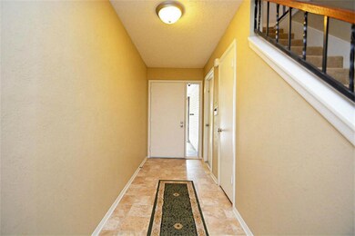 5418 Sweetwind Ln, Spring, TX 77373 - photo 2