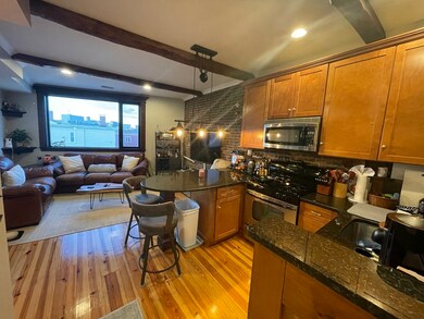 412 E 3rd St unit 2, Boston, MA 02127 - photo 2