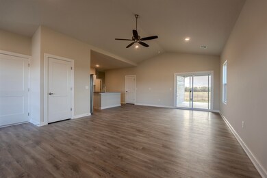 1566 N Emerald Valley Dr, Mulvane, KS 67110 - photo 4