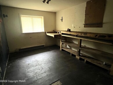 127 Sugar Hill Rd, Saylorsburg, PA 18353 - photo 7