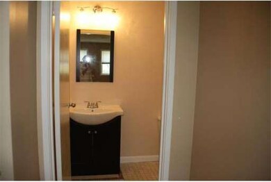 302 Tuckers Ln, Hingham, MA 02043 - photo 2