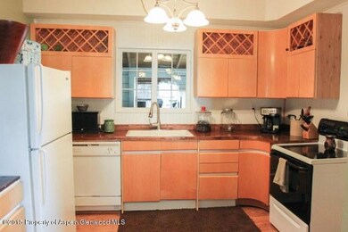 Kitchen_640x427