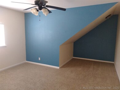 8712 S 200th East Ave, Broken Arrow, OK 74014 - photo 2