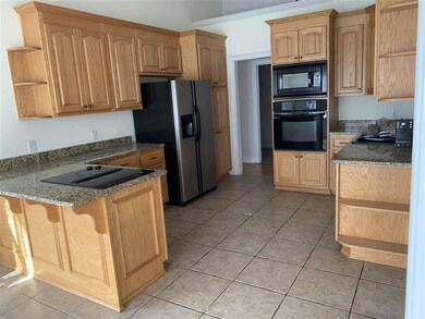 417 Dixieland Dr, Byron, GA 31008 - photo 2