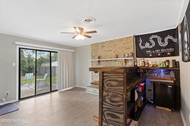 302 Linwood Dr, Jacksonville, NC 28546 - photo 4