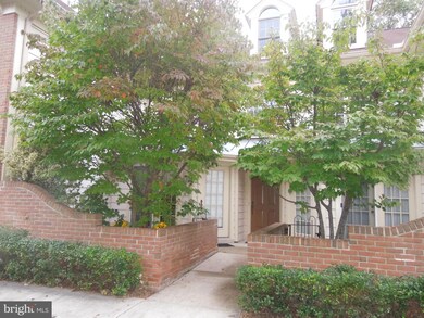 10807 Luxberry Dr, Rockville, MD 20852 - photo 2