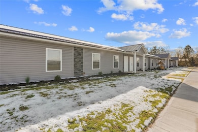 423 W 3rd St unit 4, Waterford, PA 16441 - photo 2