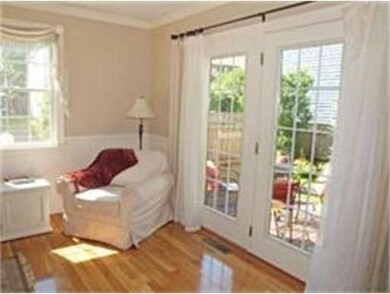 16 Merrill St, Newburyport, MA 01950 - photo 3