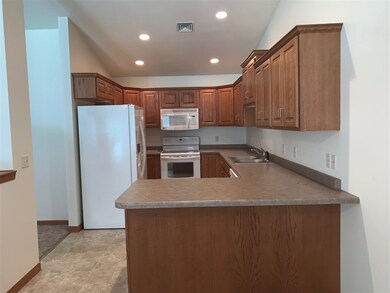 1909 Bluebell Ln, Stevens Point, WI 54482 - photo 6