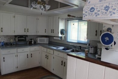 3718 W Bass Creek Rd, Beloit, WI 53511 - photo 5