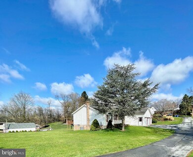 5961 Huntingdon Cir, Harrisburg, PA 17111 - photo 3