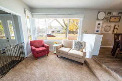 1406 Maycroft Rd, Lansing, MI 48917 - photo 7