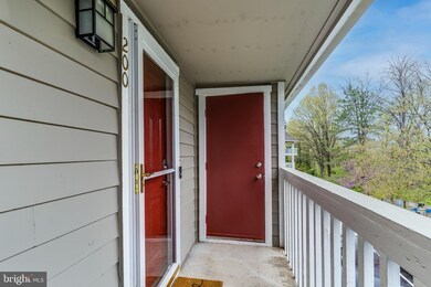 5808 Inman Park Cir unit 200, Rockville, MD 20852 - photo 2