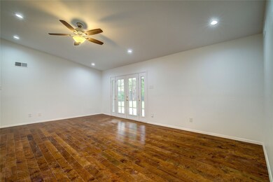 6142 E Lovers Ln, Dallas, TX 75214 - photo 6