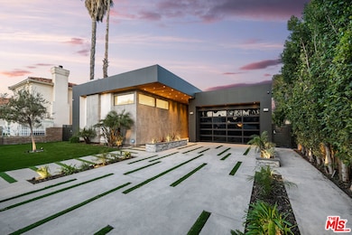 4458 Mammoth Ave, Sherman Oaks, CA 91423 - photo 2