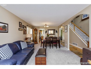 700 SW 27th Way, Troutdale, OR 97060 - photo 6