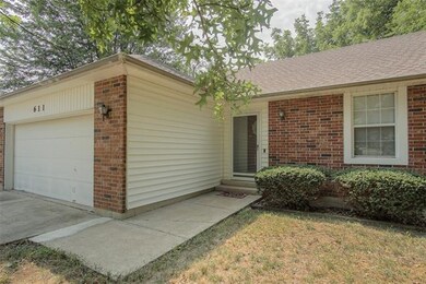 611 W Lucy Webb Rd, Raymore, MO 64083 - photo 2