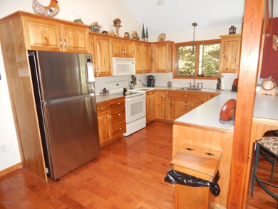 6163 Lakeview Dr, Pocono Pines, PA 18350 - photo 7