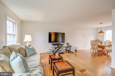 14912 Pomquay Ct, Gaithersburg, MD 20878 - photo 6