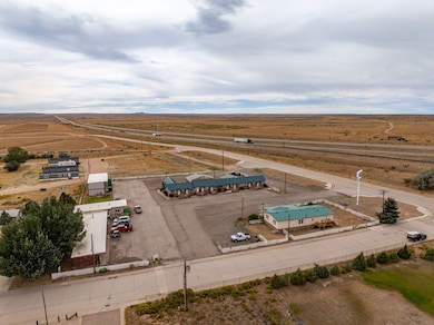175 Mccormick Rd, Wamsutter, WY 82336 - photo 2