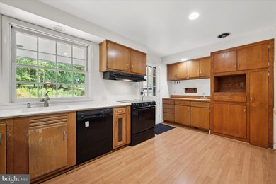 4124 Hain Dr, Lafayette Hill, PA 19444 - photo 5