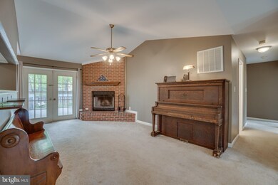 10602 Crestwood Dr, Spotsylvania, VA 22553 - photo 6