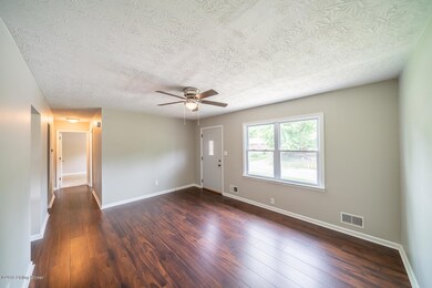 9306 Lantana Dr, Louisville, KY 40229 - photo 5