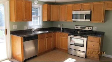 132 Baker Rd, Swansea, MA 02777 - photo 6
