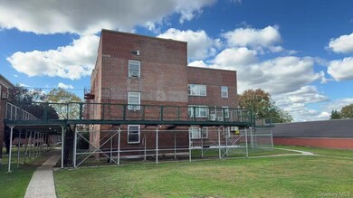 138-29 68th Dr unit 1-C, Flushing, NY 11367 - photo 2