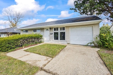 8840 Grenada Dr, Cincinnati, OH 45231 - photo 3