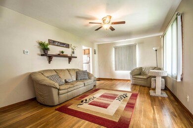 814 Elaine Rd, Columbus, OH 43213 - photo 3