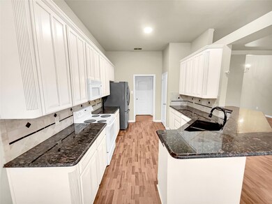 8428 Emerald Cir, North Richland Hills, TX 76180 - photo 6