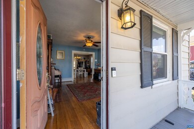 1208 Stoneburner St, Staunton, VA 24401 - photo 4