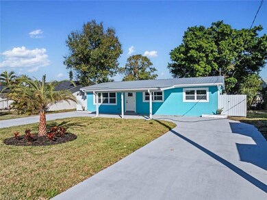 12511 Davis Blvd, Fort Myers, FL 33905 - photo 5