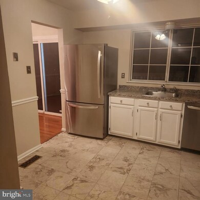 2115 Carriage Square Place, Silver Spring, MD 20906 - photo 5