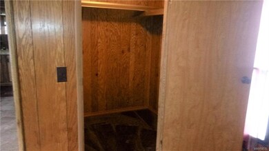 Walk in Closet Bedroom #1