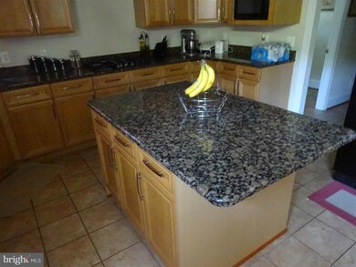 13200 Beaver Terrace, Rockville, MD 20853 - photo 7