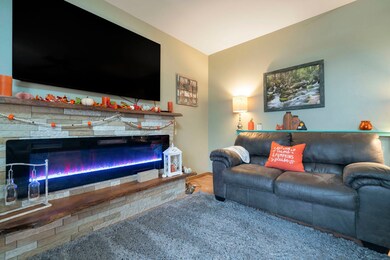 1523 Minns Dr, Machesney Park, IL 61115 - photo 5