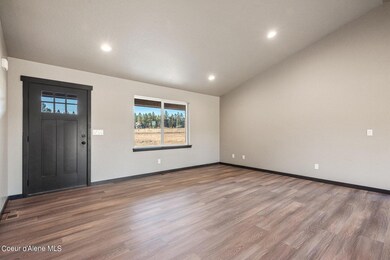 Northfork-House-2-EntryLiving