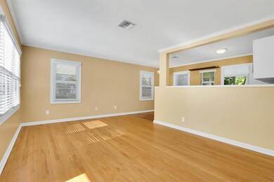 04_Image_4_of_21_mls