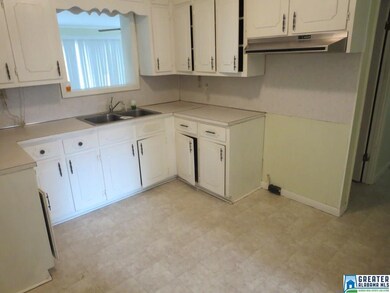 708 Sunny Lane Dr, Center Point, AL 35215 - photo 5