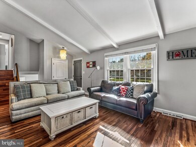 8332 Tally Ho Rd, Lutherville Timonium, MD 21093 - photo 6